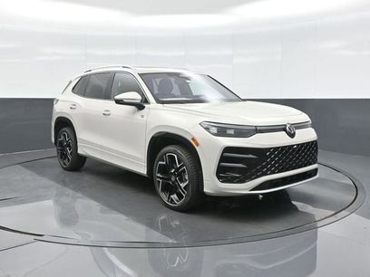 New 2026 Volkswagen Tiguan SEL R-Line