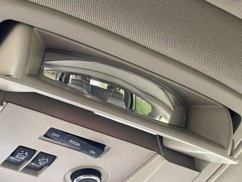 Used 2016 GMC Yukon XL Denali image 55