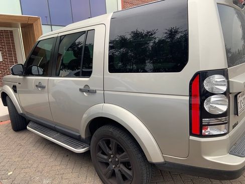 Used 2015 Land Rover LR4 HSE AWD/4WD image 4