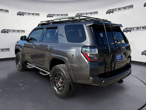 Used 2018 Toyota 4Runner TRD Off-Road Premium AWD/4WD image 6