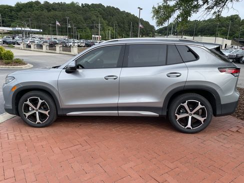 New 2026 Volkswagen Tiguan SE FWD image 7