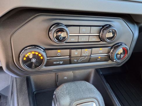 Used 2023 Ford Bronco 4-Door image 17