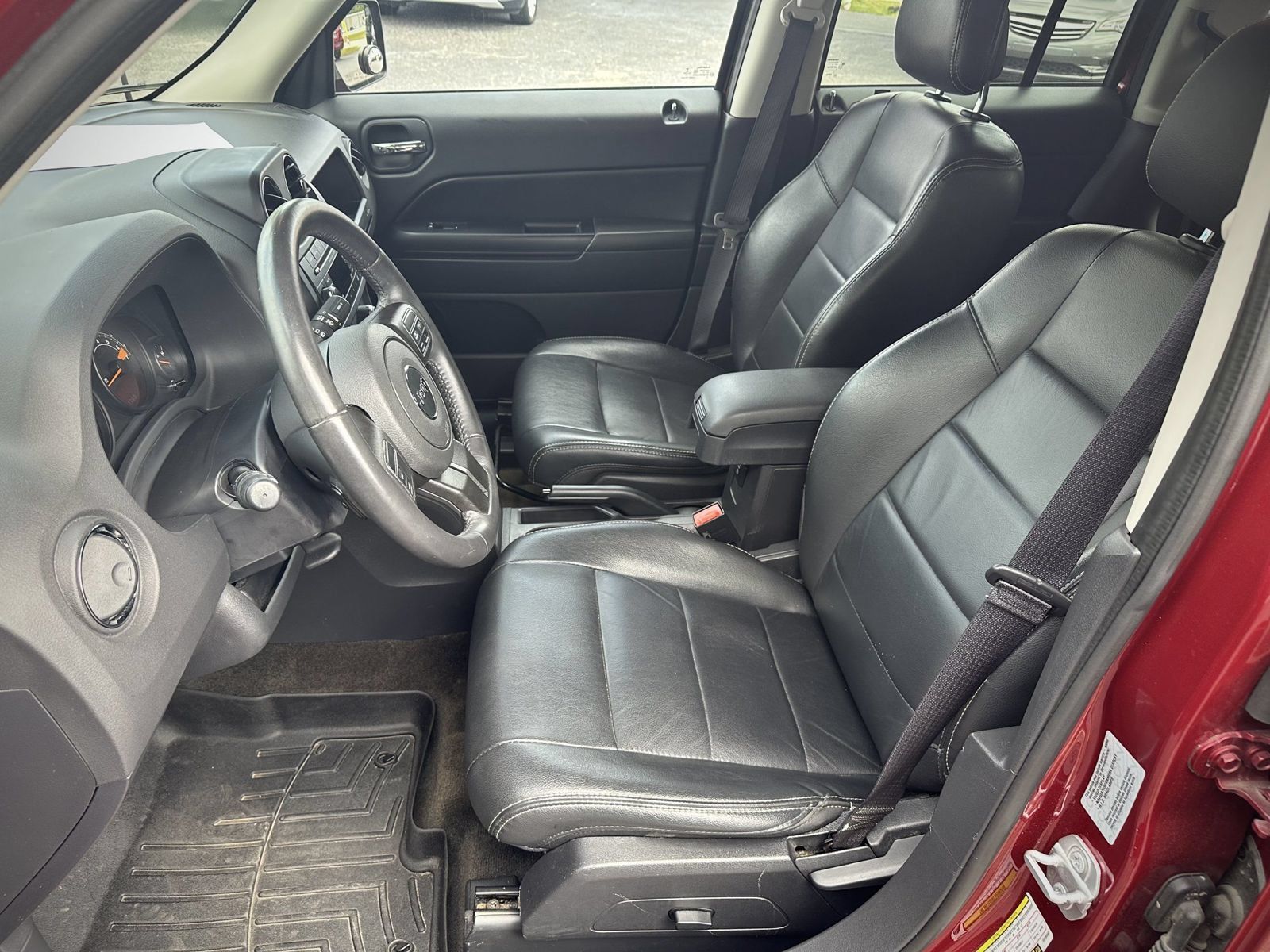 Used 2017 Jeep Patriot High Altitude AWD/4WD image 8