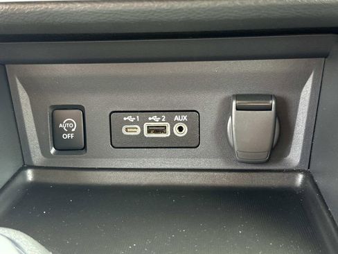 Certified 2025 Nissan Sentra SV FWD image 24