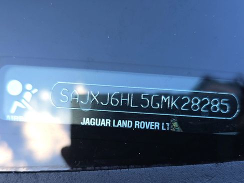 Used 2016 Jaguar F-TYPE R image 44