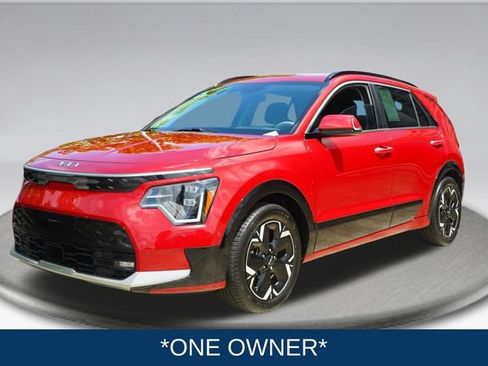 Used 2023 Kia Niro Wave FWD image 3