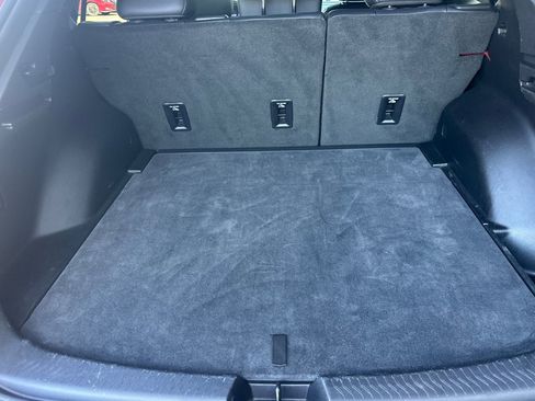 Used 2025 Chevrolet Equinox EV LT w/ Convenience Package image 18