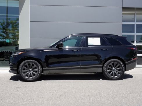 Used 2018 Land Rover Range Rover Velar R-Dynamic SE image 8