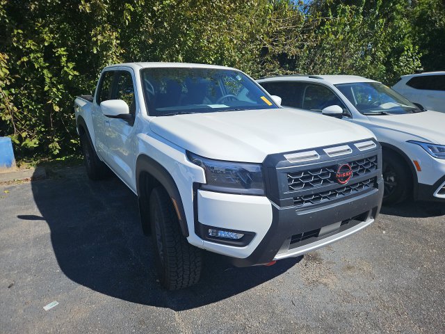 Used 2026 Nissan Frontier PRO-4X w/ Tow Package AWD/4WD image 3