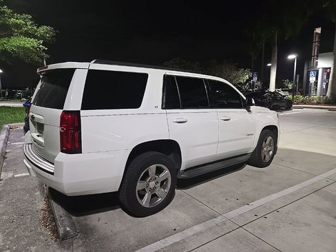 Used 2016 Chevrolet Tahoe LT image 3