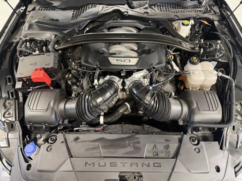 Used 2025 Ford Mustang GT Premium RWD image 29