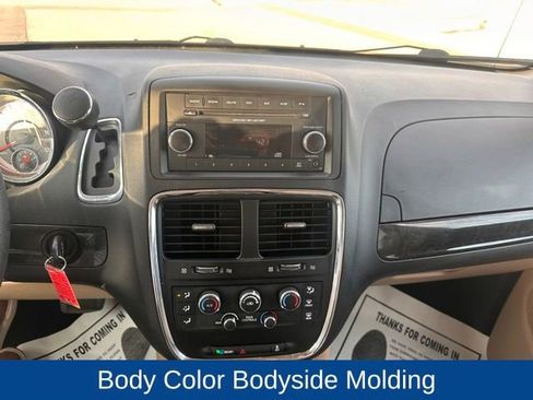 Used 2013 Dodge Grand Caravan SE FWD image 22