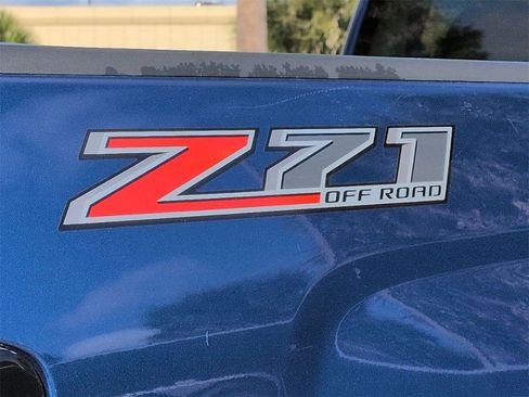 Used 2017 Chevrolet Silverado 1500 LT w/ All Star Edition image 7