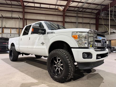 Used 2014 Ford F250 Lariat w/ Lariat Ultimate Package AWD/4WD image 1