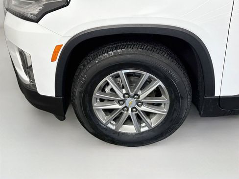 Used 2023 Chevrolet Traverse LT w/ LPO, Floor Liner Package AWD/4WD image 23