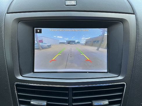 Used 2019 Lincoln MKT AWD image 26