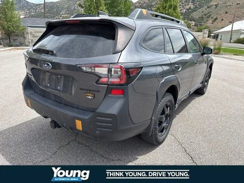 Used 2022 Subaru Outback Wilderness w/ Wilderness Package AWD/4WD image 10