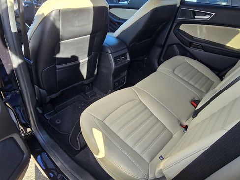 Used 2021 Ford Edge SEL w/ Convenience Package image 29