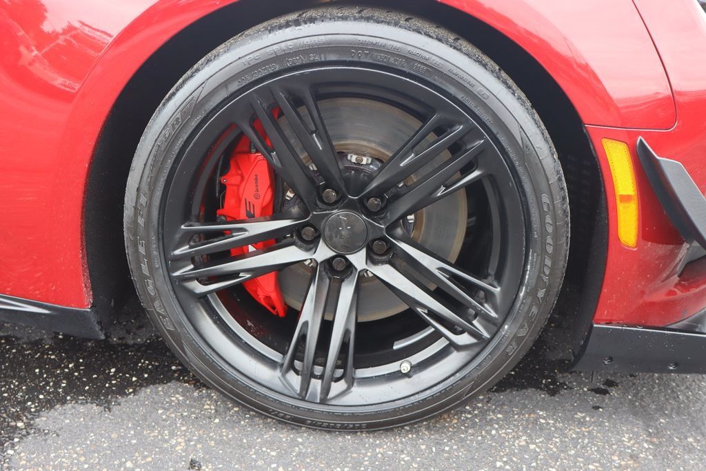 Used 2022 Chevrolet Camaro ZL1 RWD image 35