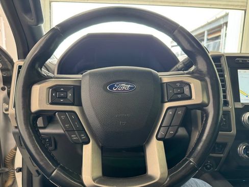 Used 2021 Ford F250 Platinum w/ FX4 Off-Road Package AWD/4WD image 27