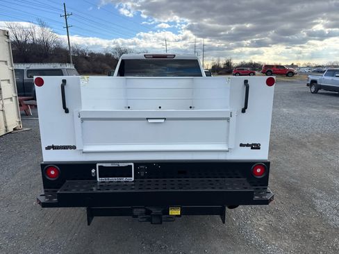 New 2025 GMC Sierra 2500 Pro w/ Convenience Package image 6