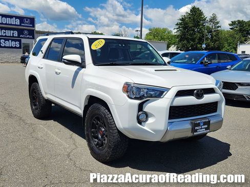 Used 2019 Toyota 4Runner TRD Off-Road Premium AWD/4WD image 1