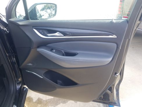 Used 2021 Buick Enclave Essence w/ Sport Touring Edition image 16