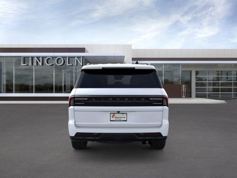 New 2026 Lincoln Navigator Reserve AWD/4WD image 5