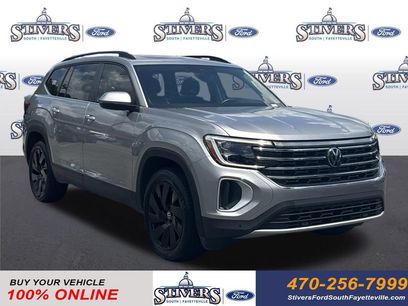 Used 2025 Volkswagen Atlas SE w/ Panoramic Sunroof Package