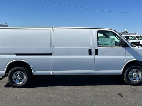 New 2024 Chevrolet Express 2500 Extended w/ Driver Convenience Package RWD image 4
