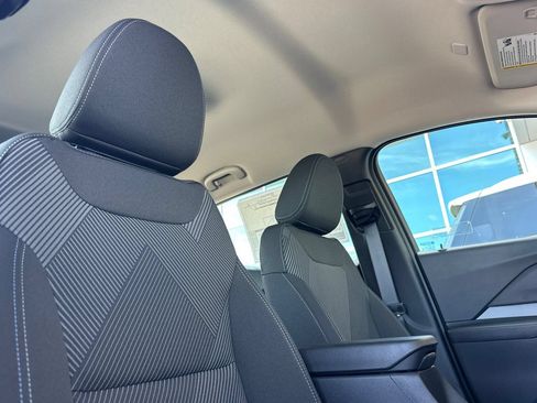 New 2027 Chevrolet Bolt LT w/ Comfort Package FWD image 17
