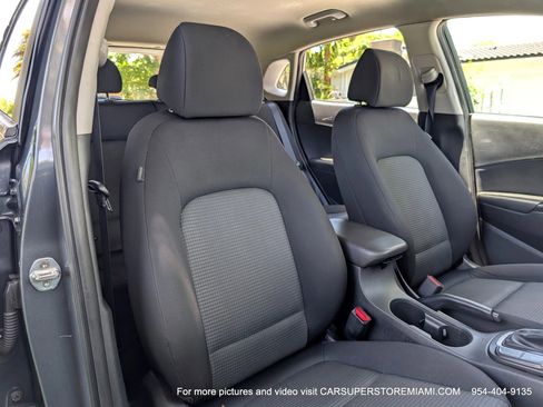 Used 2020 Hyundai Kona SE image 39