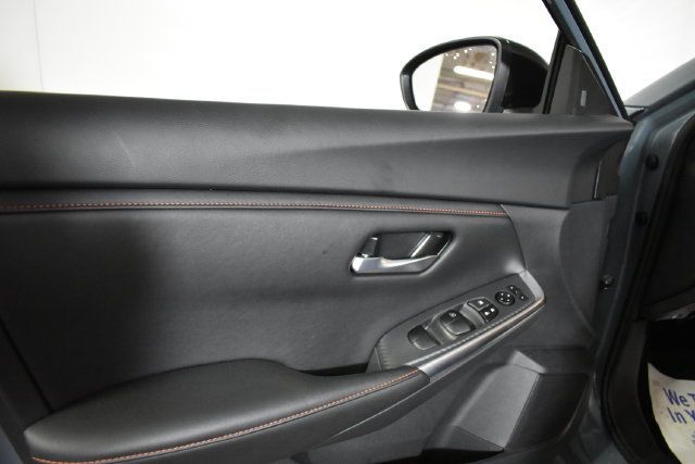 Certified 2025 Nissan Sentra SR FWD image 7