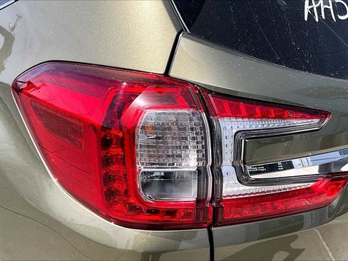 New 2026 Subaru Ascent Limited image 15