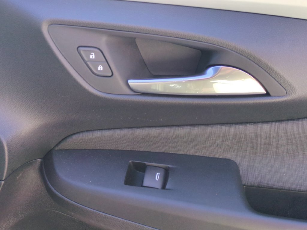 Used 2026 Buick Envista Preferred FWD image 33