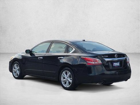 Used 2015 Nissan Altima 2.5 SV FWD image 7