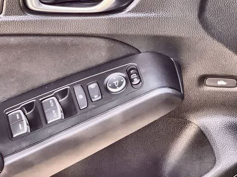 Used 2025 Honda Civic Sport image 30