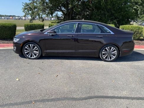 Used 2020 Lincoln MKZ Reserve w/ Elements Package FWD image 2
