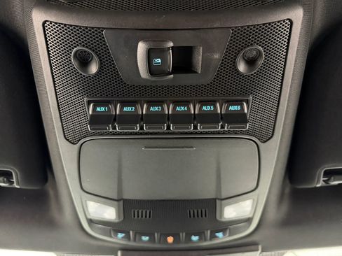 Used 2019 Ford F150 Raptor w/ Equipment Group 802A Luxury AWD/4WD image 32