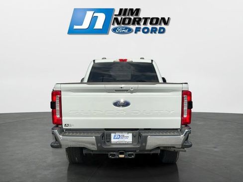 Used 2025 Ford F250 Lariat w/ Chrome Package image 4