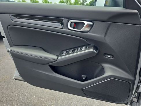 Used 2025 Honda Civic Sport image 27