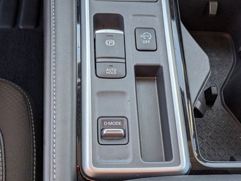 Certified 2024 Nissan Pathfinder SL image 25