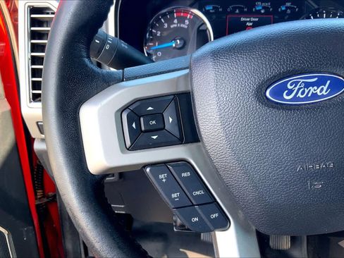 Used 2017 Ford F250 Lariat w/ Lariat Value Package AWD/4WD image 24