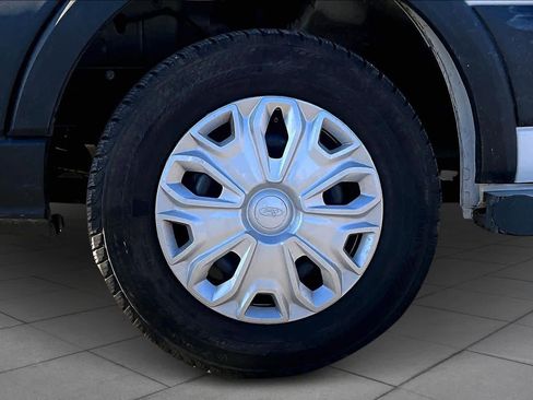 Used 2023 Ford Transit 250 w/ Exterior Upgrade Package image 9
