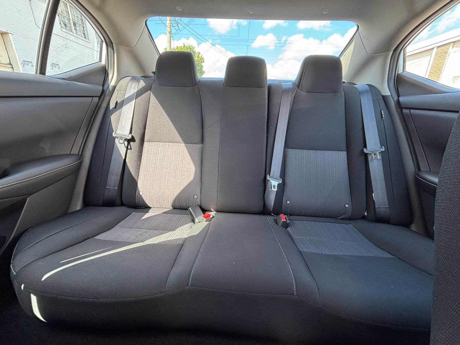Used 2025 Nissan Sentra SV FWD image 35
