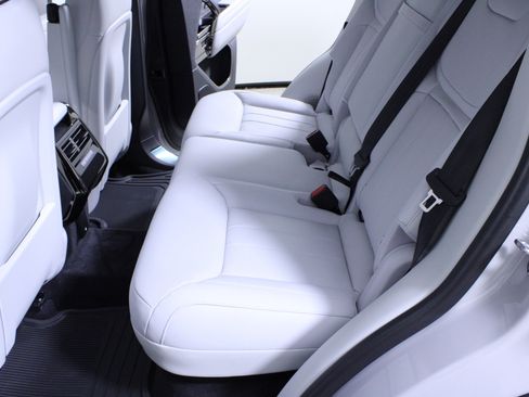 New 2026 Land Rover Range Rover Sport SE image 10