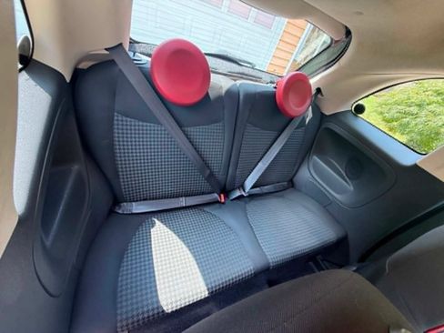 Used 2017 FIAT 500 Pop FWD image 8