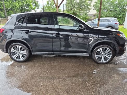 Used 2025 Mitsubishi Outlander Sport SE AWD/4WD image 5