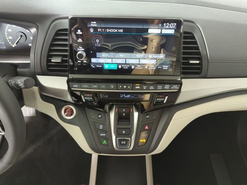 New 2026 Honda Odyssey EX-L image 17