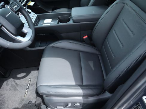New 2026 Hyundai Santa Fe Limited FWD image 11